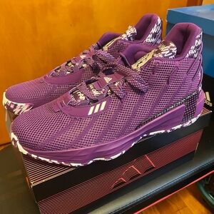 Brand New NW Adidas  Dame 7 Size 13 basketball sneakers with box